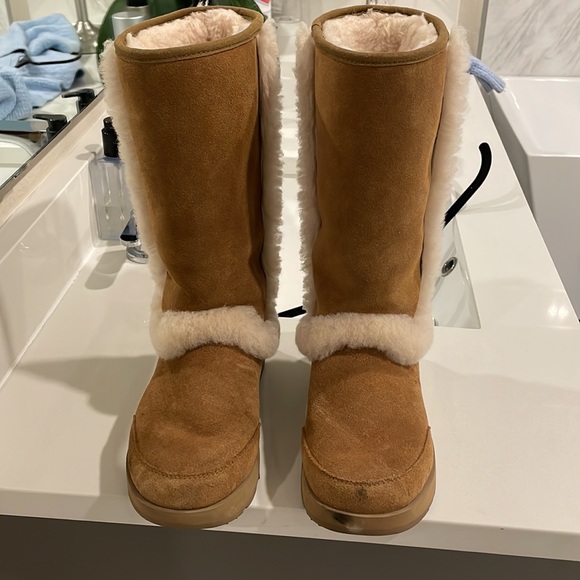 UGG SUNBURST TALL BOOT - Picture 4 of 6